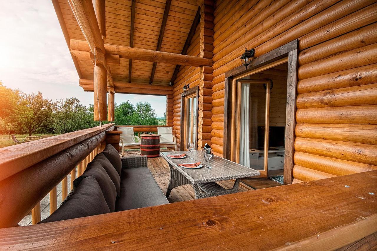 Country Lodge Vukovic Rakovica Eksteriør billede
