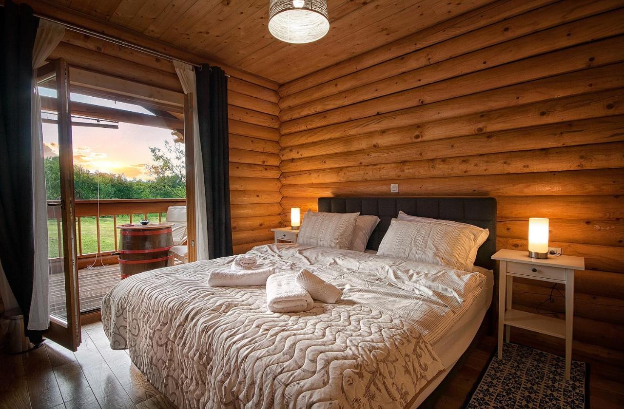 Country Lodge Vukovic Rakovica Eksteriør billede