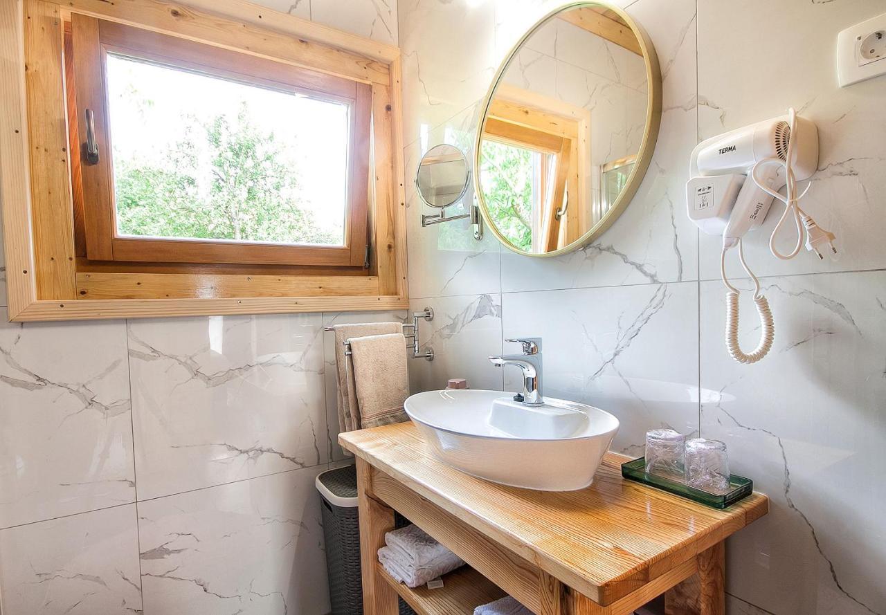 Country Lodge Vukovic Rakovica Eksteriør billede